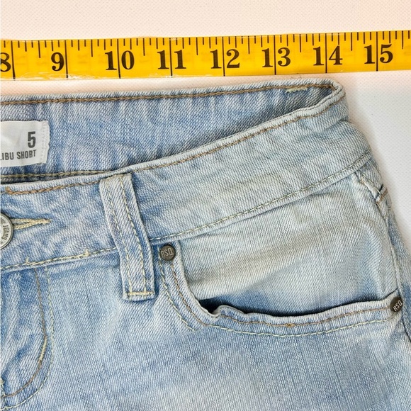 Final Price Y2K Light Denim Booty Shorts size 5 Malibu - Picture 3 of 5